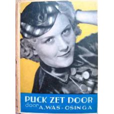 Puck zet door