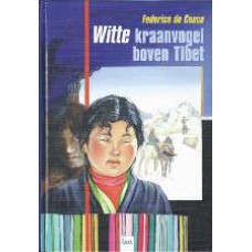 Witte kraanvogel boven Tibet